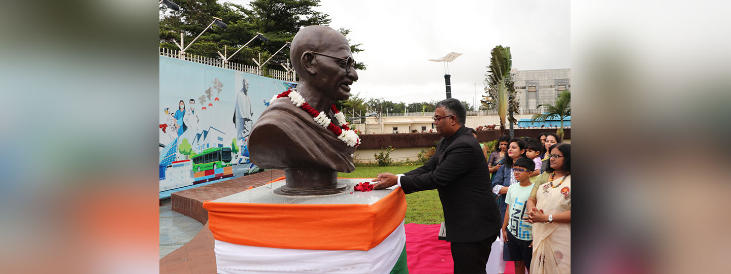  On 2nd Oct 2023, on the occasion of 154th birth anniversary of Mahatma Gandhi, HC & staff of HCI, Abuja along with members of the Indian community paid floral tributes to his bust in the Chancery premises.