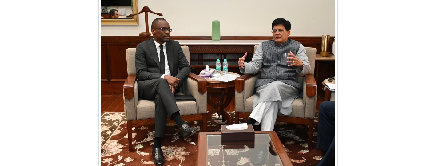  H.E. Mr. Olushegun ADJADI BAKARI, Minister of Foreign Affairs of Benin met H. E. Mr. Piyush Goyal, Minister of Commerce & Industry of India at New Delhi on Dec 18, 2023.